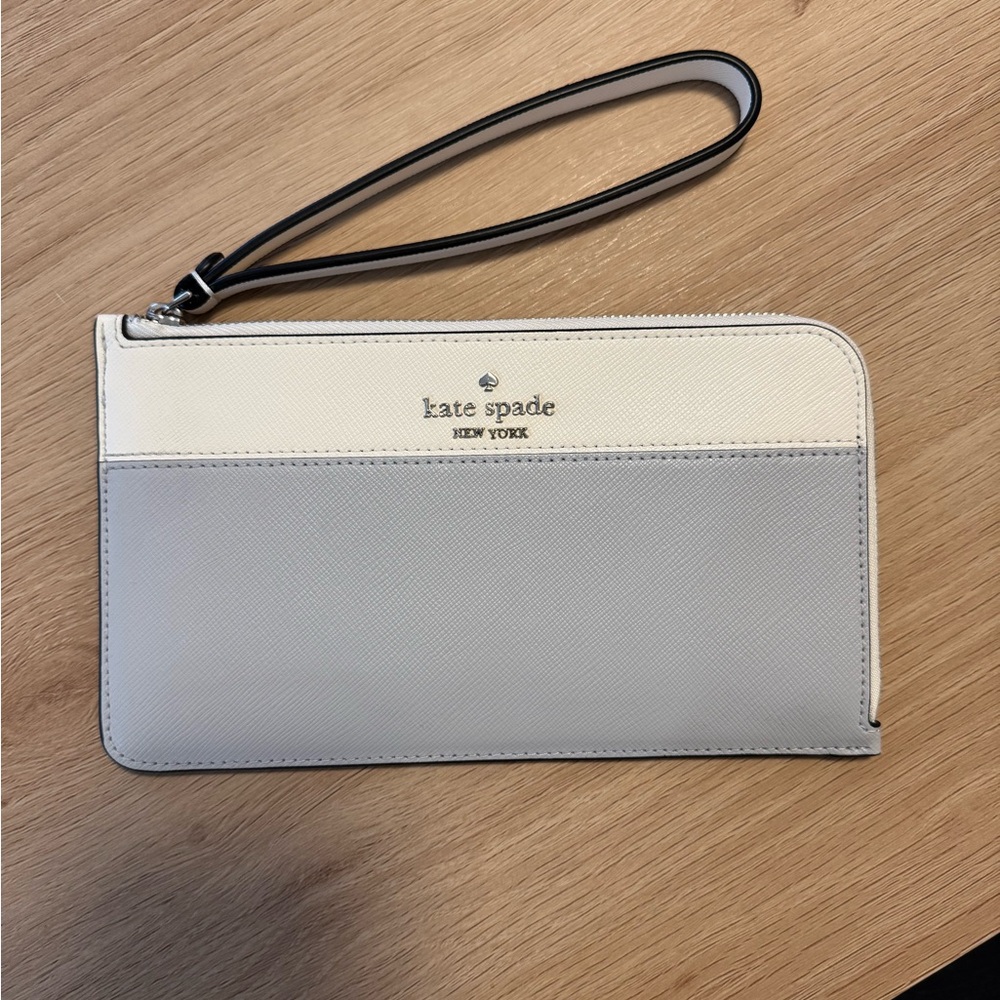 Kate Spade Gray and Cream Wristlet